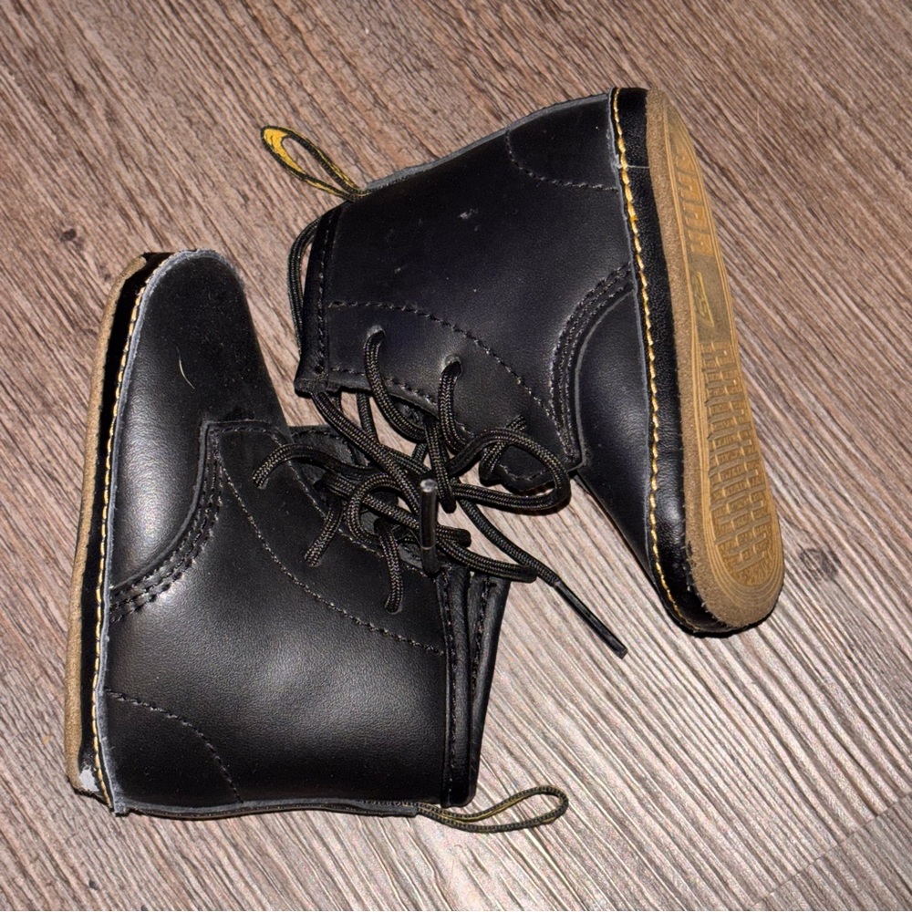 Dr Martens Baby Shoes Size US 2 Black 1460 Crib Booties
